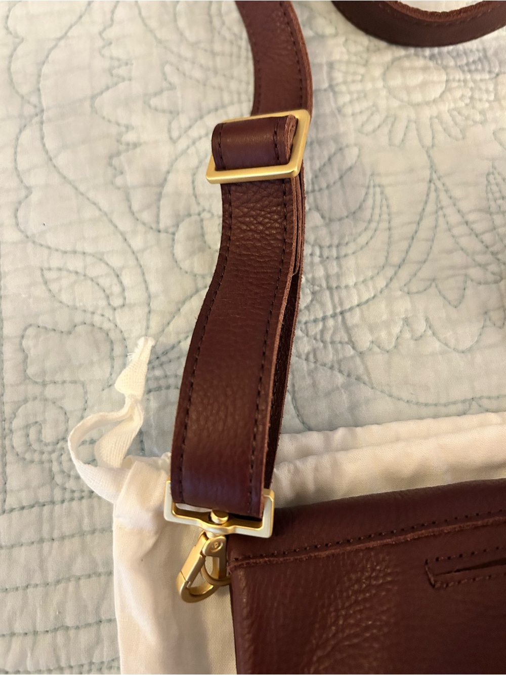 Hammitt Medium VIP cherrywood red pebbled leather crossbody purse, new with tags - Picture 6 of 16